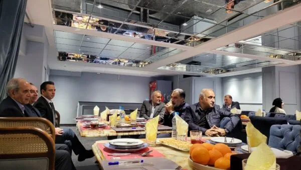 تقدیر بانیان امید برگزارکننده نمایشگاه رنگ و رزین از حامیان تشکلی مالی و معنوی 1402